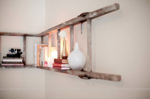 Corner-Ladder-Bookshelf